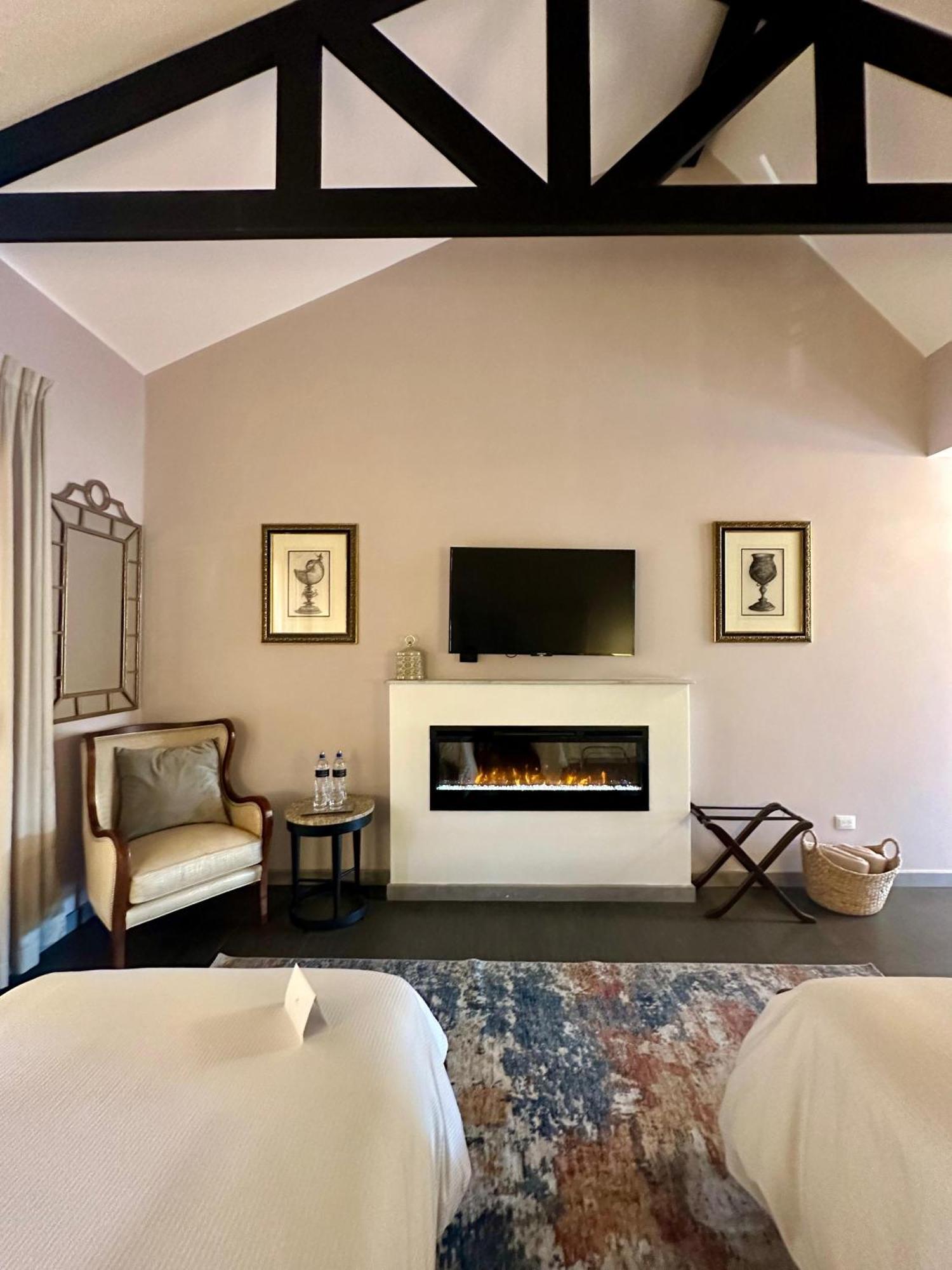 Boutique Hotel La Casona Valle de Angeles Exterior photo